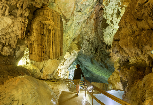 visite-des-grottes-en-autonomie-1