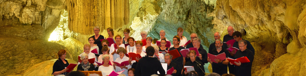 visite-des-grottes-avec-la-chorale-coryphee-et-animations-prehistoriques