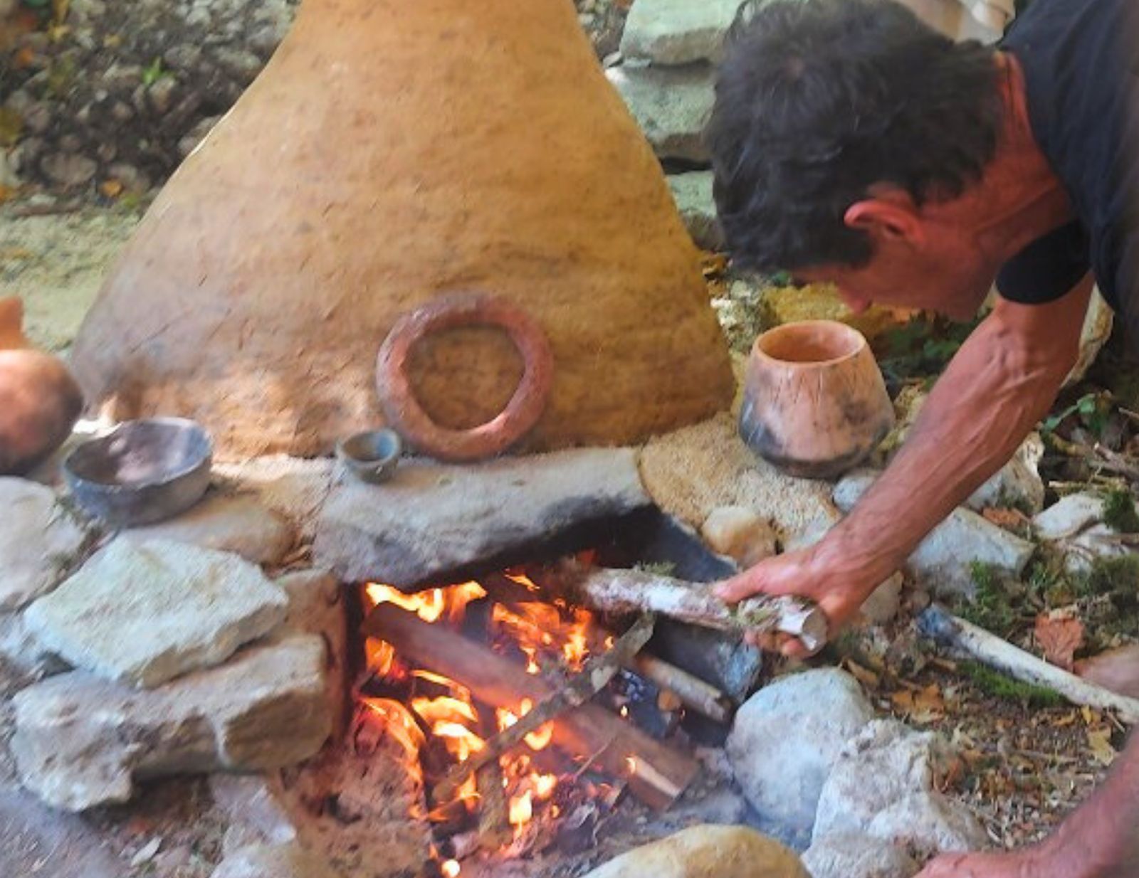 billet-couple-grottes-en-autonomie-animations-prehistoriques-et-evenement