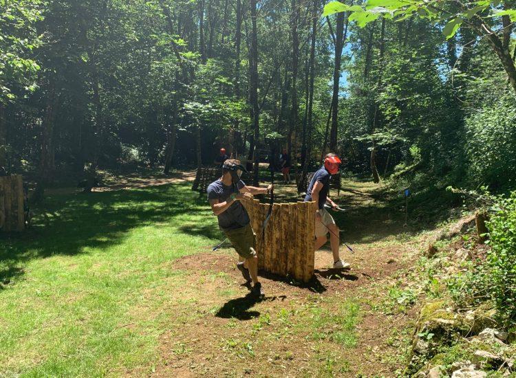 Arc Aïk Battle entre clans groupe grottes du cerdon