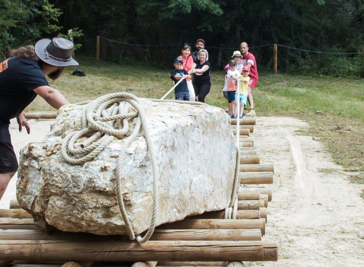 Taller de tracción megalítica para un grupo de personas grottes du cerdon