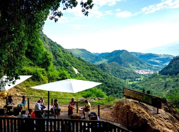 Barra emergente Grottes du Cerdon