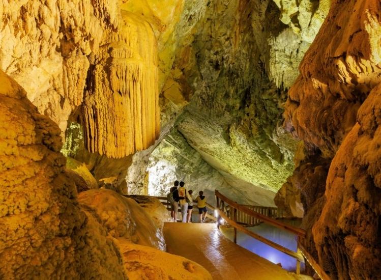 Un gour con Grottes du Cerdon