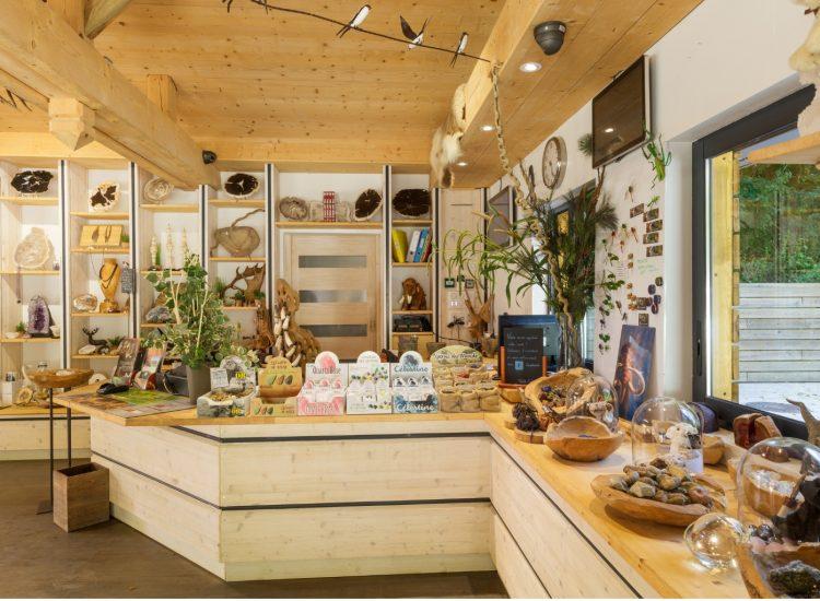 Tienda de la cueva grottes du cerdon