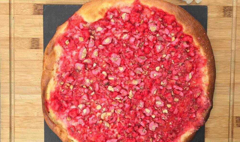 tarte praline accueil café Grotte du Cerdon