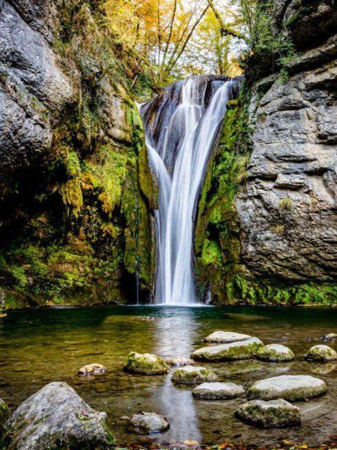 Cascades à proximité dans l&rsquo;Ain