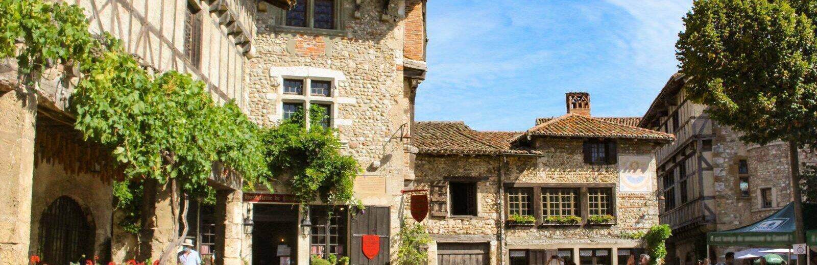 Pérouges medieval town
